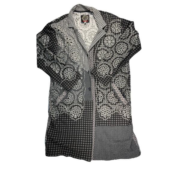 Johnny Was Biya Embroidered Descanso Tunic Top Blouse size XL Black And Gray - Picture 1 of 6